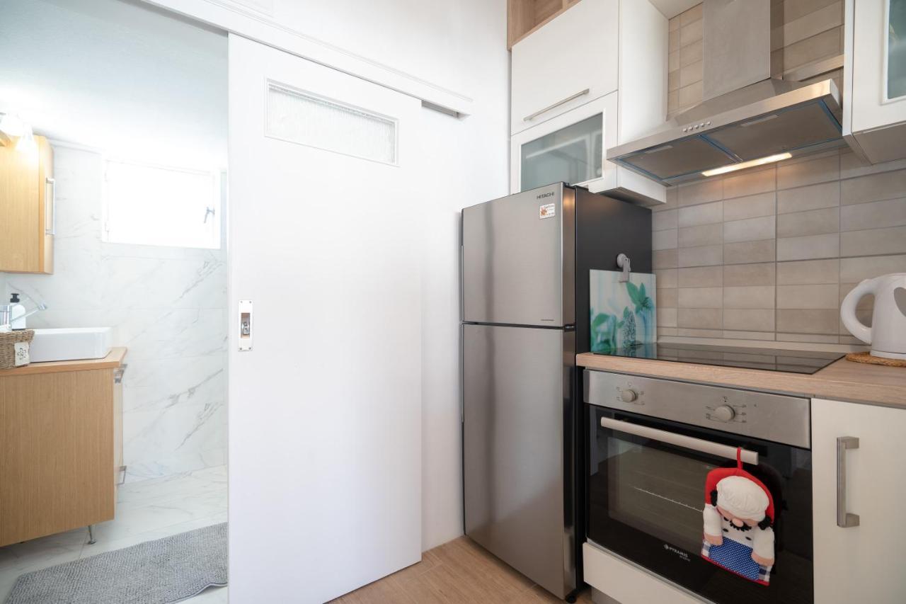 Pagrati 1 Bedroom 2 Persons Apartment By Mps Афины Экстерьер фото