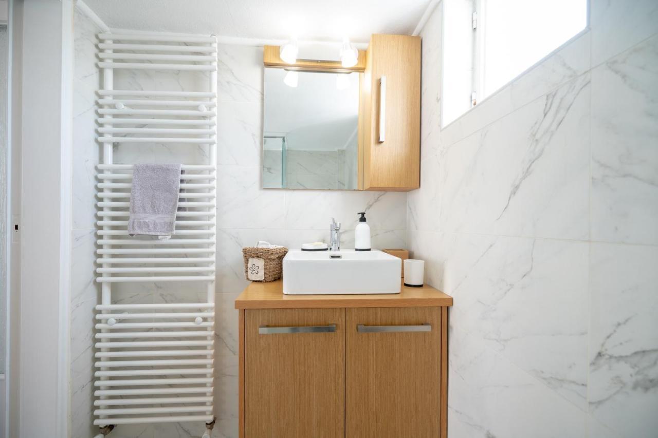 Pagrati 1 Bedroom 2 Persons Apartment By Mps Афины Экстерьер фото