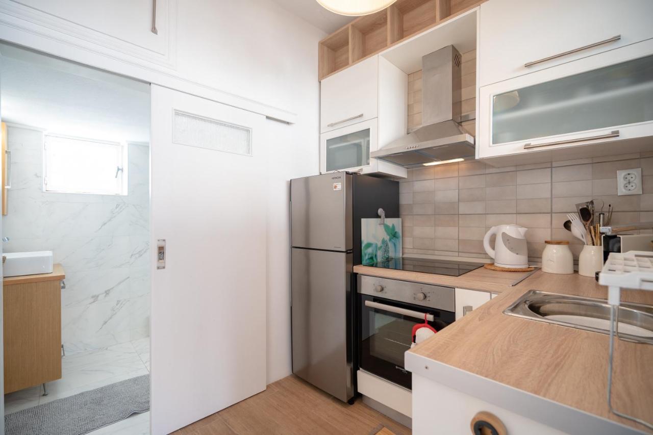 Pagrati 1 Bedroom 2 Persons Apartment By Mps Афины Экстерьер фото